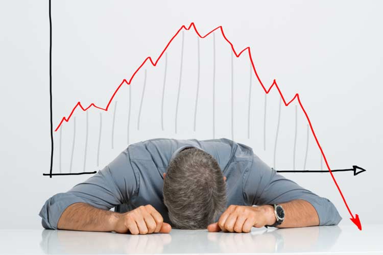 Which Analysts Are Watching Transocean Ltd. (NYSE:RIG)?