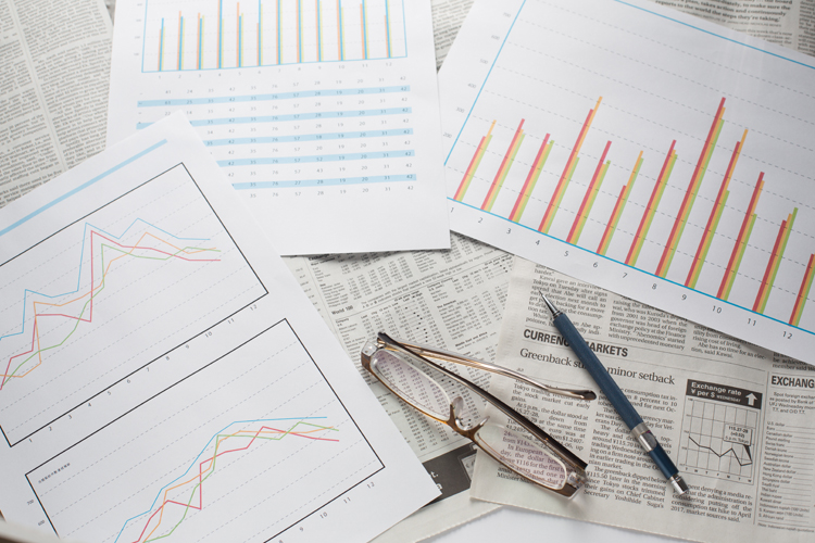 Stock charts and pricing analysis